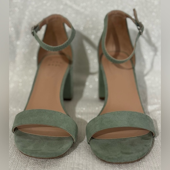 a new day Michaela Sandal Block Heels in Sage Green Size 7 - Picture 2 of 8